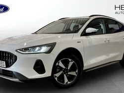 Vit (white) Begagnad 2022 Ford Focus Active Halvkombi | 199 900 kr (Bra pris)
