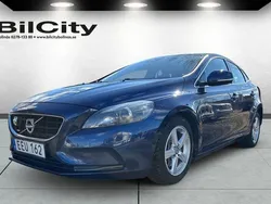 Grå Begagnad 2013 Volvo V40 Kombi | 169 000 kr (Marknadspris)