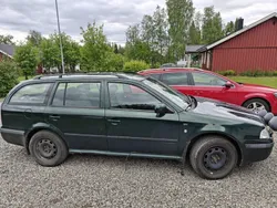 Grön Begagnad 2001 Skoda Octavia Tour Kombi | 1 500 kr (Superpris)