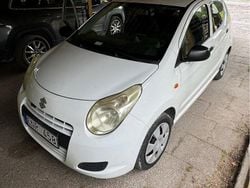 Vit Begagnad 2011 Suzuki Alto Halvkombi | 28 000 kr (Marknadspris)