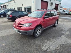 Röd Begagnad 2003 Mitsubishi Outlander Comfort Edition SUV | 12 900 kr (Superpris)