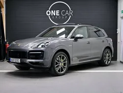 Mörkgrå Begagnad 2021 Porsche Cayenne SUV | 748 900 kr (Superpris)