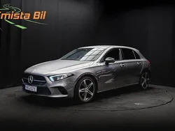 Mörkgrå Begagnad 2020 Mercedes A180 Night Halvkombi | 219 700 kr (Marknadspris)