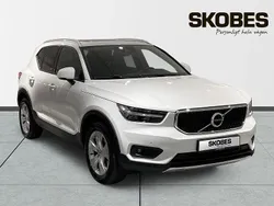Vit Begagnad 2019 Volvo XC40 Momentum SUV | 239 900 kr