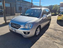 Silver Begagnad 2007 Kia Carens Minibuss | 49 900 kr