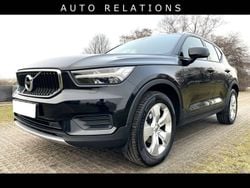 Svart Begagnad 2020 Volvo XC40 Momentum SUV | 299 900 kr (Marknadspris)