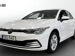 Vit Begagnad 2022 VW Golf VIII Life Kombi | 219 900 kr (Bra pris)