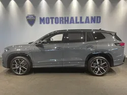 Grå (dolphin grey metallic) Ny 2025 VW Tayron R-line SUV | 760 300 kr (Dyr)