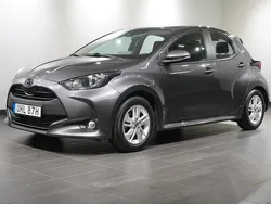 Grå Begagnad 2022 Mazda 2 Halvkombi | 209 800 kr (Marknadspris)