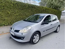 Silver Begagnad 2006 Renault Clio R.S. Halvkombi | 18 900 kr (Marknadspris)