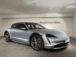 Silver Begagnad 2023 Porsche Taycan Cross Turismo Sedan | 1 049 000 kr