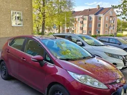 Röd Begagnad 2010 Ford Fiesta Halvkombi | 35 000 kr (Bra pris)