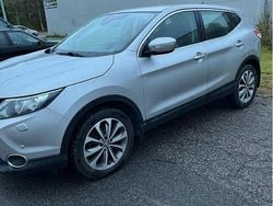 Silver Begagnad 2015 Nissan Qashqai SUV | 45 000 kr
