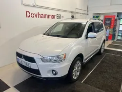 Vit Begagnad 2010 Mitsubishi Outlander SUV | 44 900 kr (Bra pris)