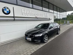 Svart Begagnad 2017 Volvo V90 Momentum Kombi | 239 900 kr (Marknadspris)