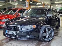Svart Begagnad 2005 Audi S4 Kombi | 119 999 kr
