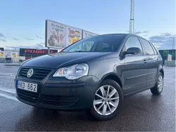 Grå Begagnad 2008 VW Polo Comfortline Halvkombi | 35 000 kr