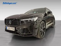 Svart Begagnad 2025 Volvo XC60 Plus SUV | 726 000 kr