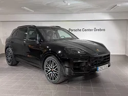Svart Ny 2025 Porsche Cayenne SUV | 1 578 900 kr (Dyr)