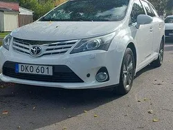 Vit Begagnad 2015 Toyota Avensis Edition Kombi | 70 000 kr (Bra pris)