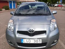 Grå Begagnad 2011 Toyota Yaris Halvkombi | 67 000 kr (Bra pris)