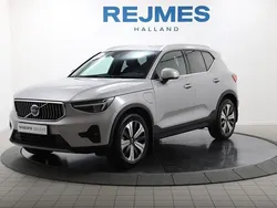Silver Begagnad 2022 Volvo XC40 Plus SUV | 389 500 kr (Marknadspris)