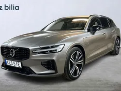 Grå Begagnad 2022 Volvo V60 R-Design Kombi | 449 900 kr (Bra pris)