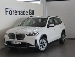 Ny 2025 BMW iX1 Shadowline SUV | 507 400 kr (Bra pris)