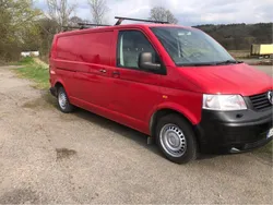 Röd Begagnad 2004 VW T5 Van | 24 000 kr (Marknadspris)