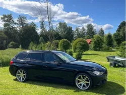 Svart Begagnad 2014 BMW 320 Sport Line Kombi | 100 000 kr (Bra pris)