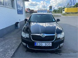 Svart Begagnad 2010 Skoda Superb Elegance Halvkombi | 55 000 kr (Lite dyr)