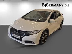Vit Begagnad 2014 Honda Civic Halvkombi | 119 000 kr (Marknadspris)