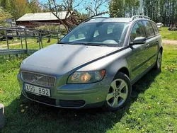Grå Begagnad 2006 Volvo V50 Kombi | 24 500 kr (Marknadspris)