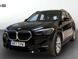 Svart Begagnad 2021 BMW 220 SUV | 319 900 kr