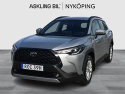 Silver Begagnad 2024 Toyota Corolla Cross Active SUV | 359 000 kr (Marknadspris)