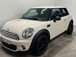 Vit Begagnad 2012 Mini One D Halvkombi | 79 000 kr