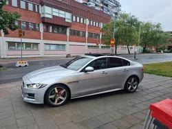 Grå Begagnad 2018 Jaguar XE R-Sport Sedan | 219 000 kr (Lite dyr)
