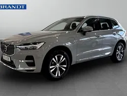 Grå Begagnad 2025 Volvo XC60 Core SUV | 549 900 kr (Marknadspris)