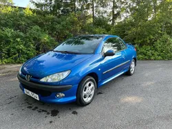 Blå Begagnad 2002 Peugeot 206 CC Cab | 19 500 kr (Marknadspris)