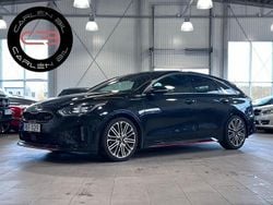 Svart Begagnad 2018 Kia ProCeed Kombi | 219 900 kr