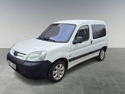 Vit Begagnad 2004 Peugeot Partner Van | 22 000 kr