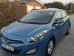 Blå Begagnad 2014 Hyundai i30 Halvkombi | 58 000 kr (Marknadspris)