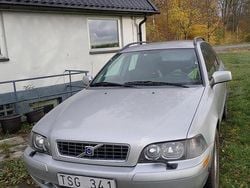 Grå Begagnad 2003 Volvo V40 Kombi | 7 000 kr (Bra pris)