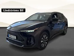 Svart Begagnad 2023 Toyota bZ4X Style SUV | 389 900 kr (Marknadspris)