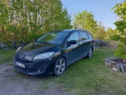 Svart Begagnad 2011 Mazda 5 Minibuss | 35 000 kr