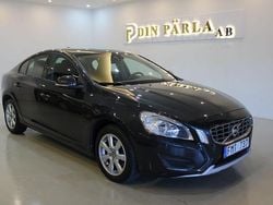 Grå Begagnad 2012 Volvo S60 Kinetic Sedan | 139 900 kr (Marknadspris)