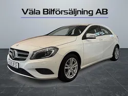 Vit Begagnad 2015 Mercedes A180 Halvkombi | 149 900 kr (Marknadspris)
