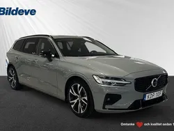 Grå Begagnad 2024 Volvo V60 Plus Kombi | 389 900 kr (Bra pris)