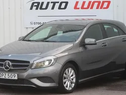 Mörkgrå (gråmetallic) Begagnad 2015 Mercedes A180 Style Halvkombi | 148 000 kr (Marknadspris)
