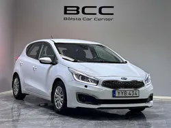 Vit Begagnad 2017 Kia Ceed Halvkombi | 114 900 kr (Marknadspris)